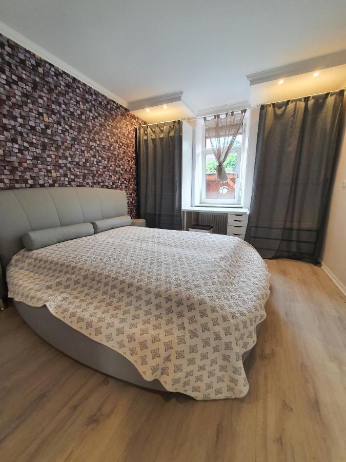 Mozart27 - Ferienwohnung Pirmasens Buitenkant foto