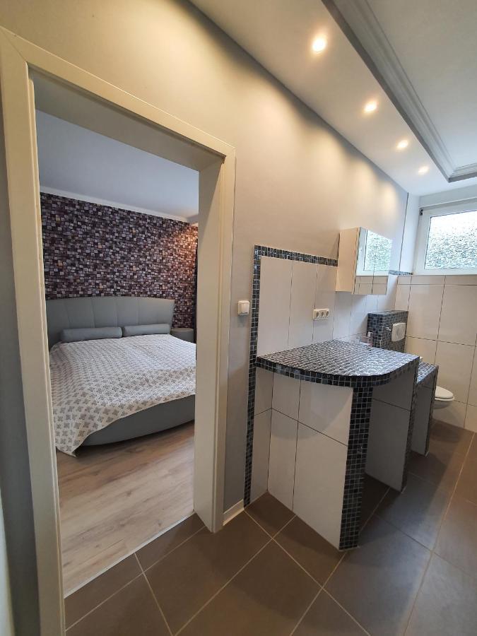 Mozart27 - Ferienwohnung Pirmasens Buitenkant foto