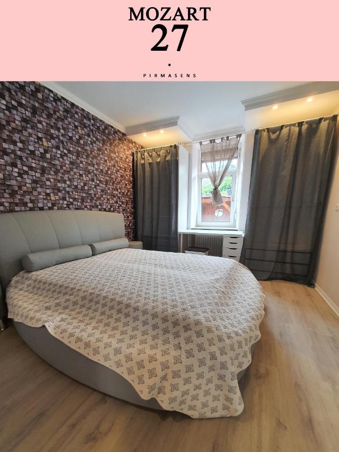 Mozart27 - Ferienwohnung Pirmasens Buitenkant foto